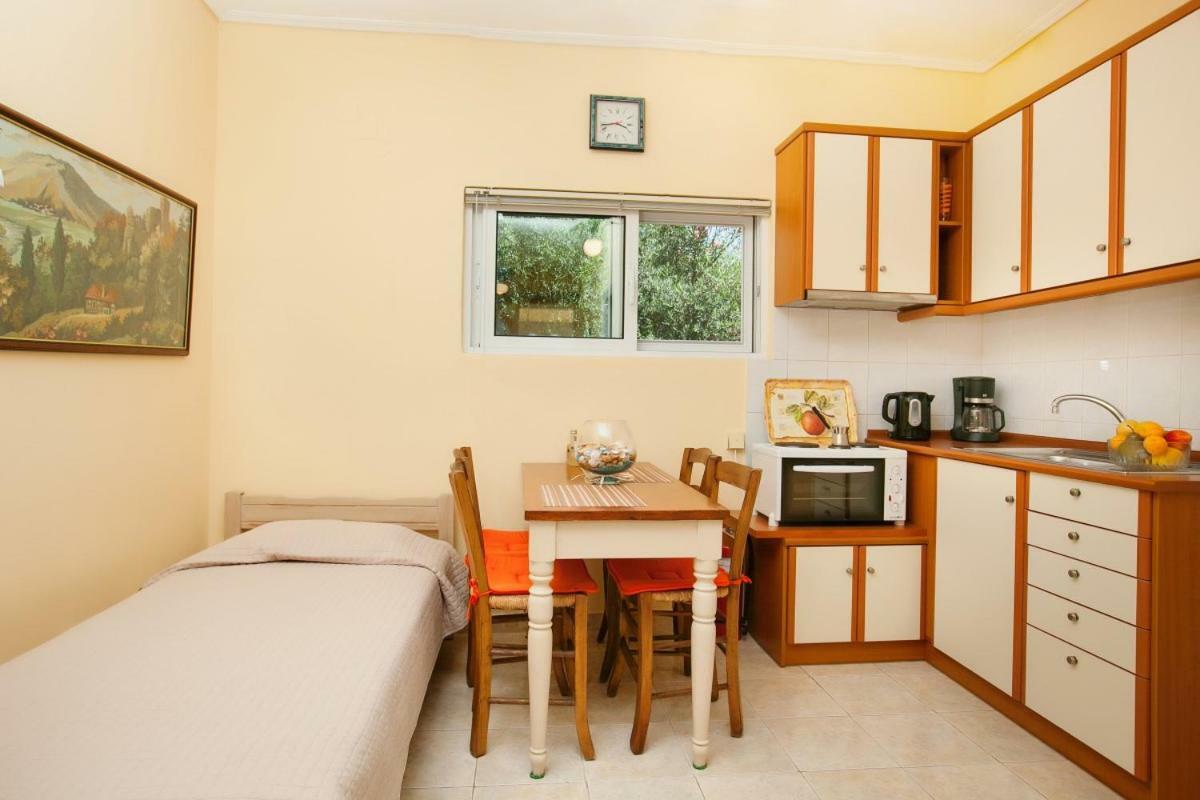 Filothei Apartments Mikra Mandinia Bagian luar foto