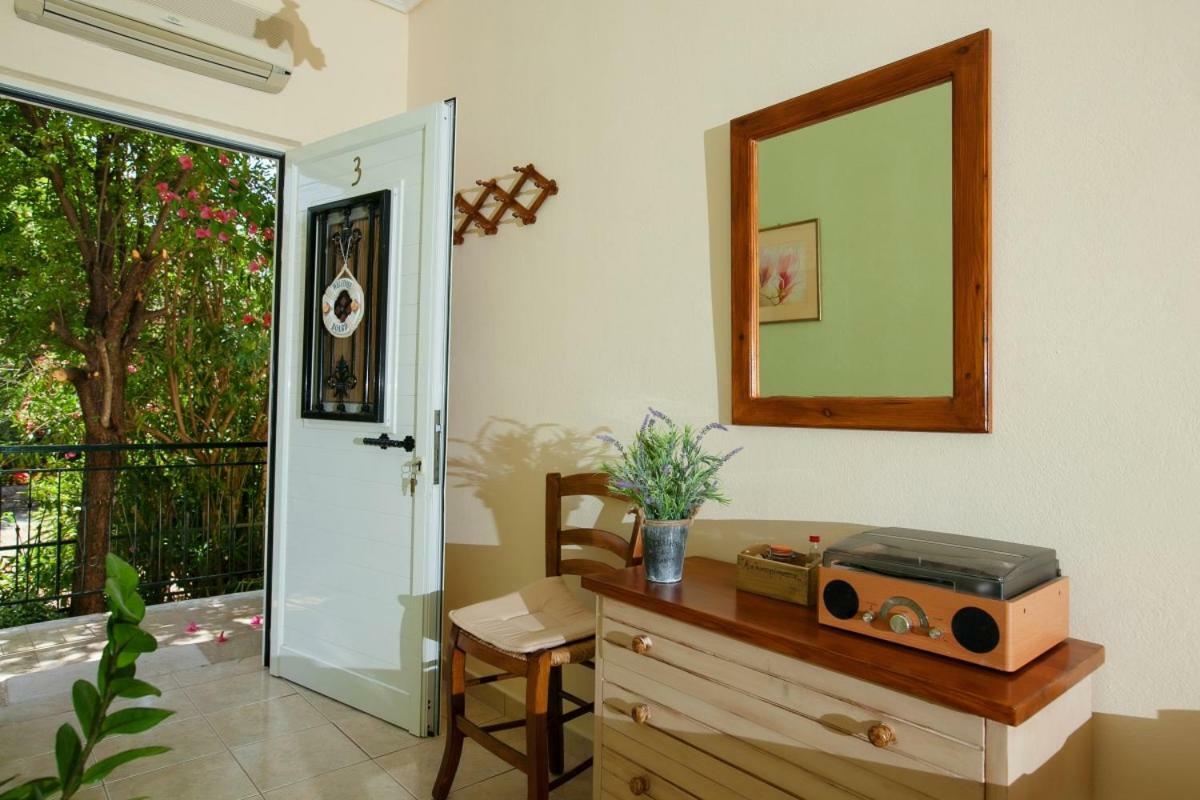 Filothei Apartments Mikra Mandinia Bagian luar foto